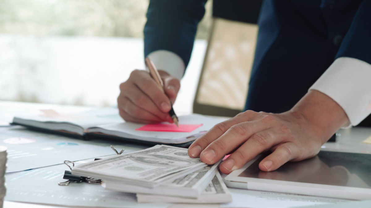 Upadłości firm w Polsce to nie tylko kryzys – to też szansa dla inwestorów